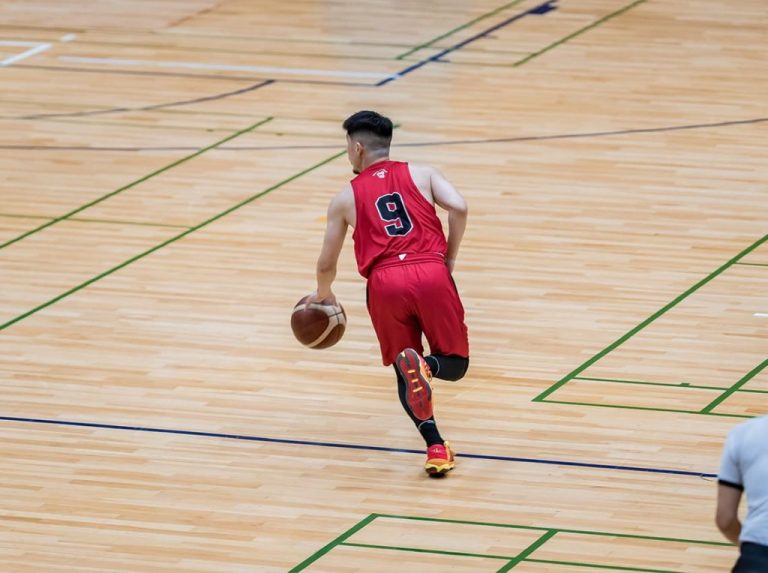 バスケスクールコーチ