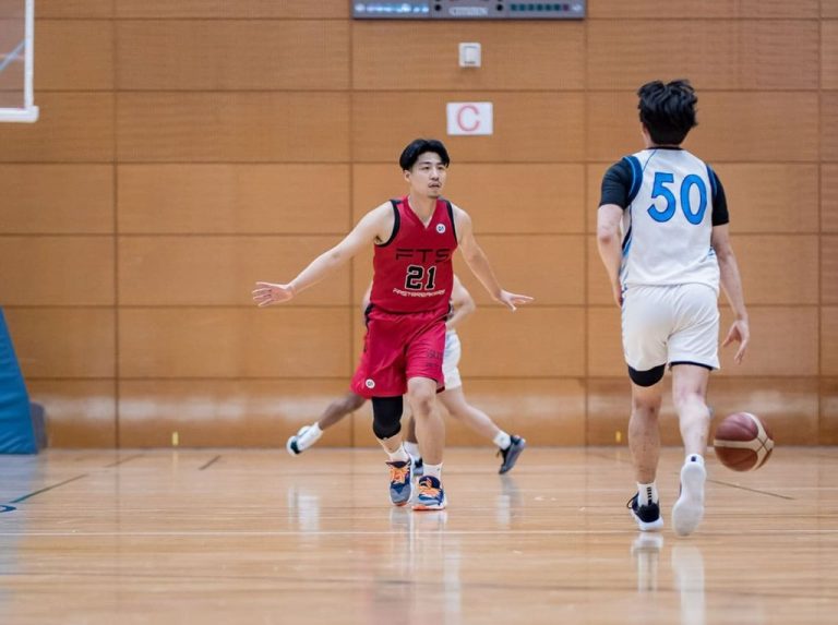 バスケスクールコーチ