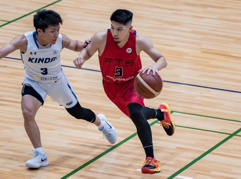 バスケスクールコーチ