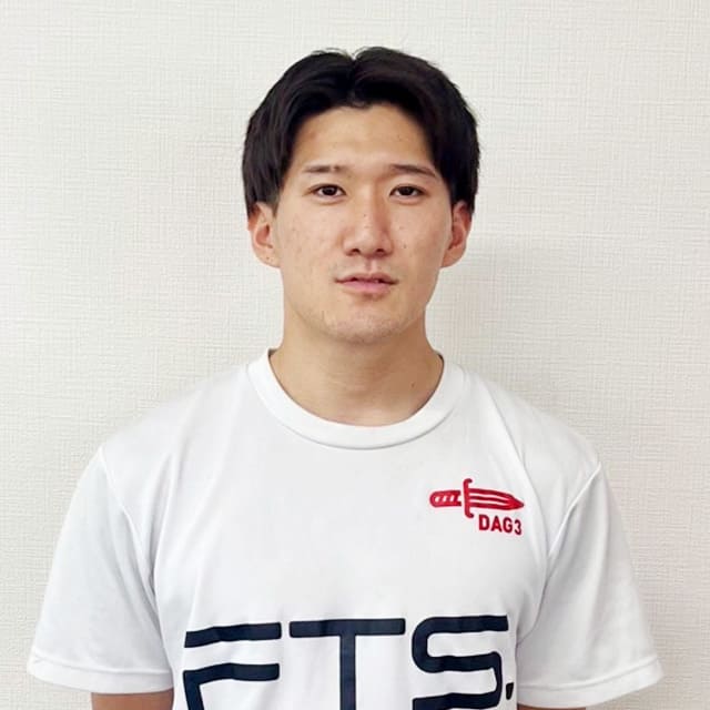 バスケットボールスクールコーチ 森本 凛